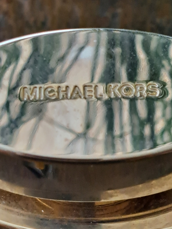 Michael Kors Wonderlust Perfume Bottle in Gold and Amber 3.4fl - Picture 4 of 5